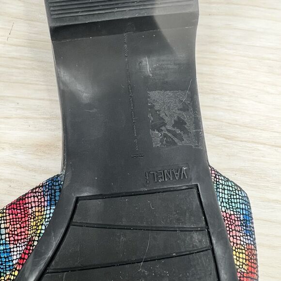 Vaneli Womens Flat Sandals Slip On 9M Rainbow Colorful Tassel Art Deco Mosaic - Picture 8 of 14